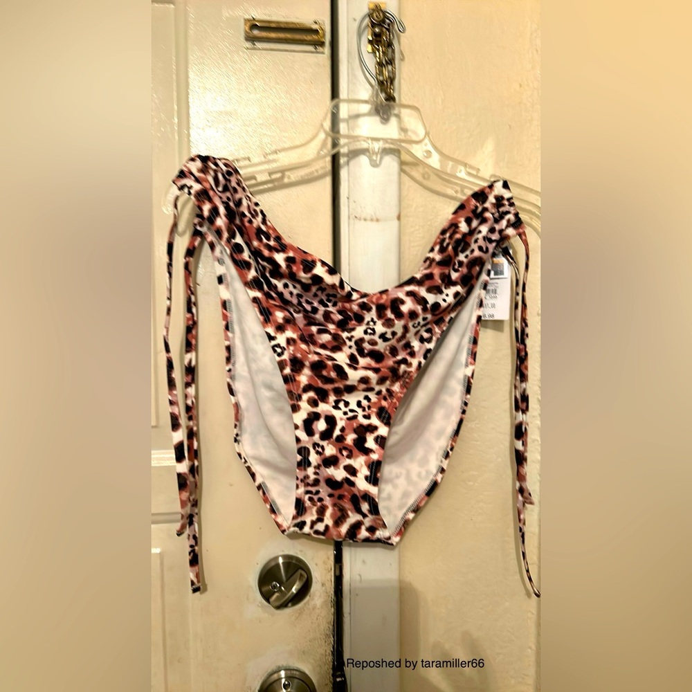 NWT animal print bikini 👙 bottom 1x
